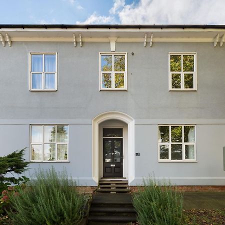 1-Bedroom Apartment In Leamington Spa With Free Parking Exterior photo