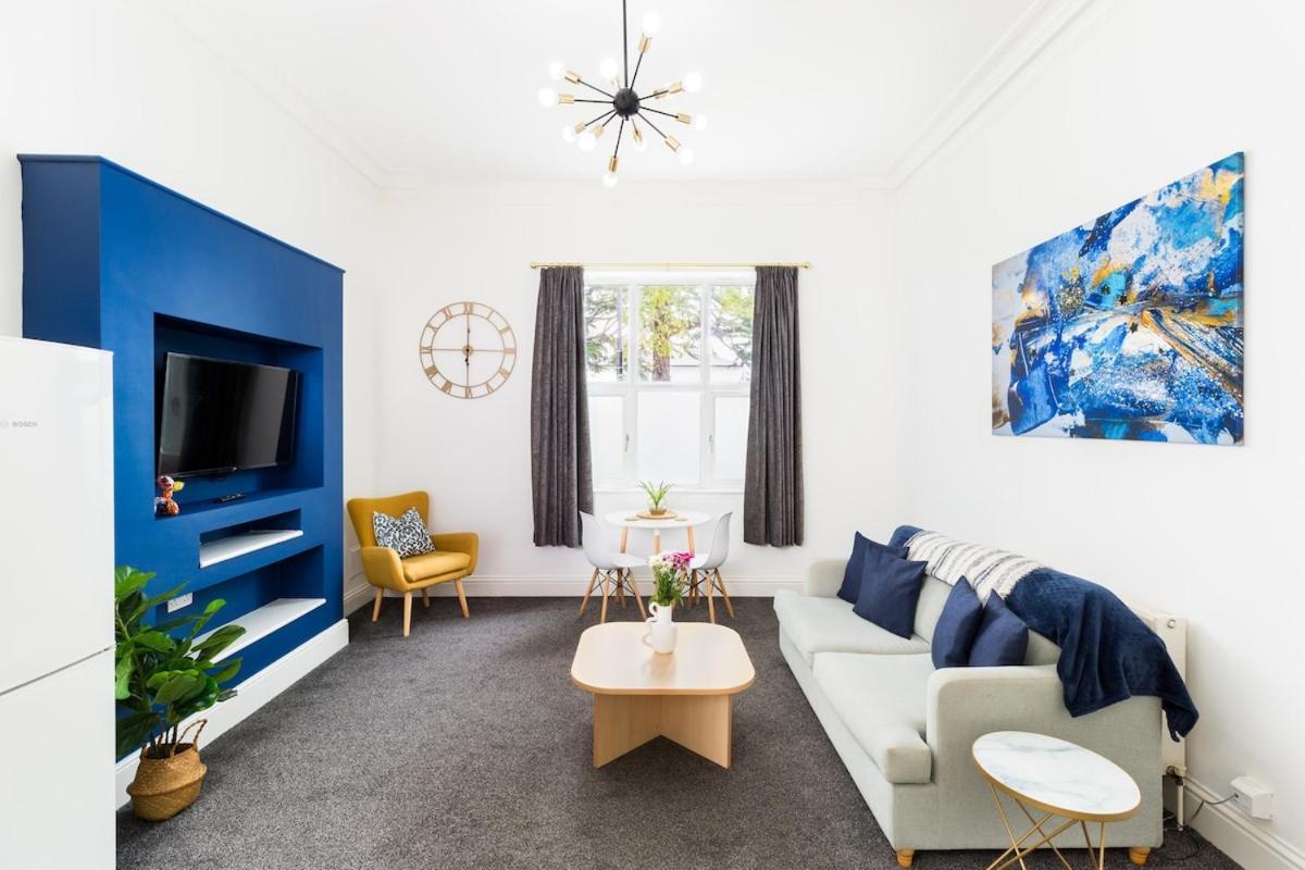 1-Bedroom Apartment In Leamington Spa With Free Parking Exterior photo